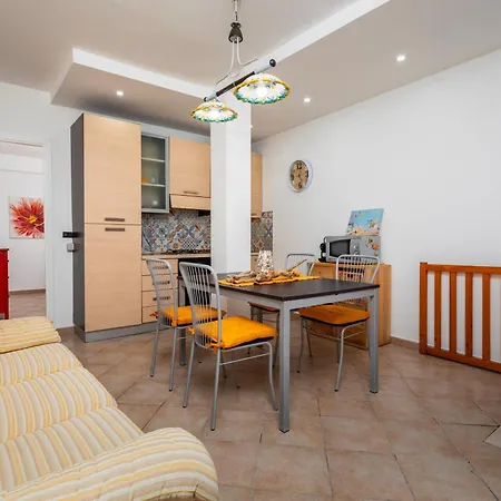 Gp House-giardini Naxos Apartment